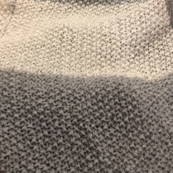 She & Sky Sage Gray Yellow & Cream SS Cardigan - Picture 7 of 10